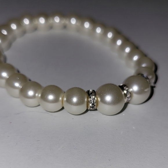 Felt's Fun Finds Jewelry - Pearl Faux & Rhinestone Stretch Bracelet